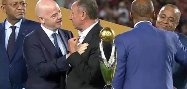 إنفانتينو يرسل خطابًا إلى محمود الخطيب بعد تتويج الأهلي بـ برونزية كأس العالم للأندية