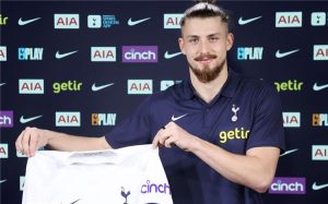 رسميًا  توتنهام يحسم صفقة دراجوسين ويعلن رحيل لاعبه إلى بايرن ميونخ